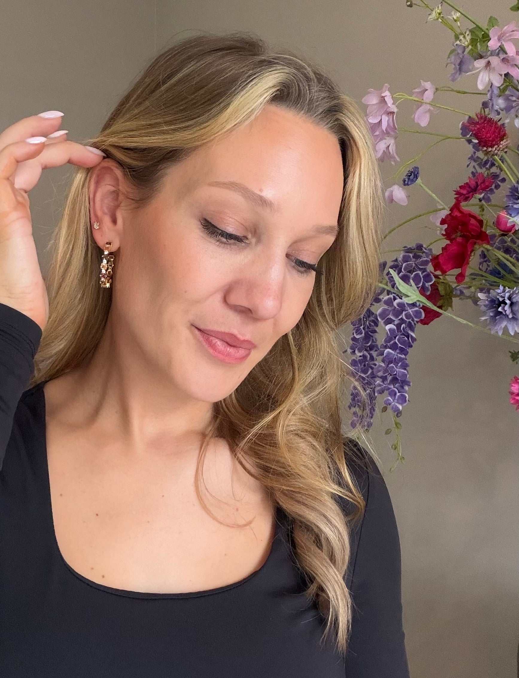 The Ophelia Hoops - 18K gold plated earrings in gold by Sol & Raya - The Ophelia oorbellen in goud